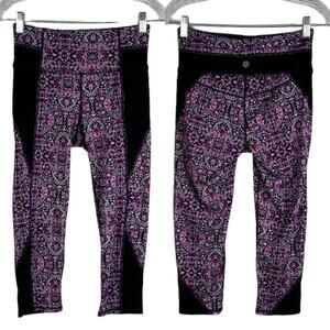 Athleta Chaturanga High Rise Purple Tapestry Capri Leggings Small